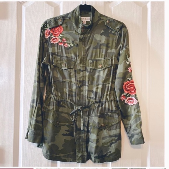 Knox Rose camouflage and floral embroidery light weight anorak jacket small - Picture 3 of 5